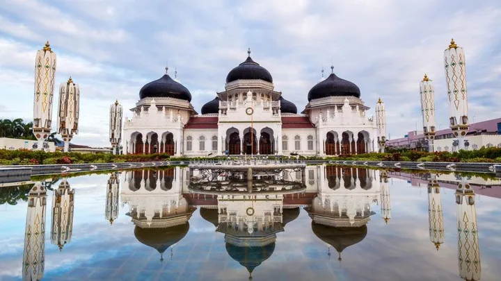masjid-raya-baiturrahman_ratio-16x9